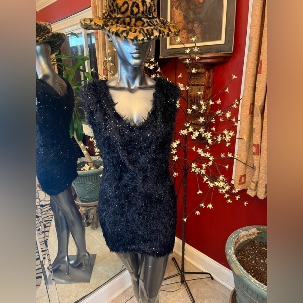 Vintage Forla Paris Design Women’s Fuzzy Sequin Tank Size S Vegan Fur Top Dress - Picture 4 of 12